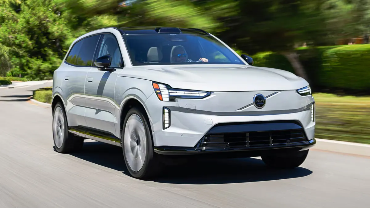 Volvo EX90 дебютував в Україні: флагманський електричний кросовер із штучним інтелектом та запасом ходу до 600 км